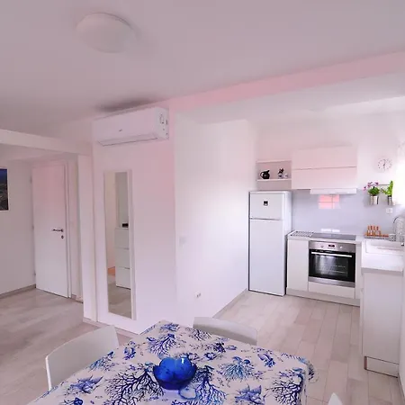 A2 - Luxury Apt In Center Just 5Min From Beach